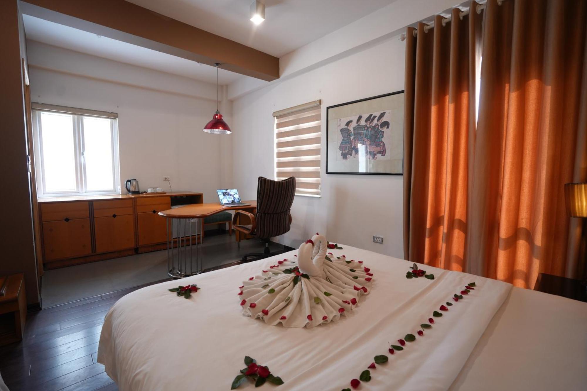 โรงแรมโกลเด้น ซัน วิลลา ฮานอย ภายนอก รูปภาพ